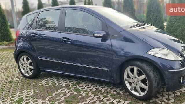 Синій Мерседес А клас, об'ємом двигуна 1.7 л та пробігом 207 тис. км за 4850 $, фото 4 на Automoto.ua