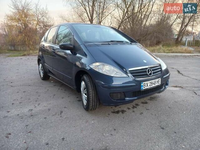 Синий Мерседес А класс, объемом двигателя 1.99 л и пробегом 204 тыс. км за 4300 $, фото 11 на Automoto.ua