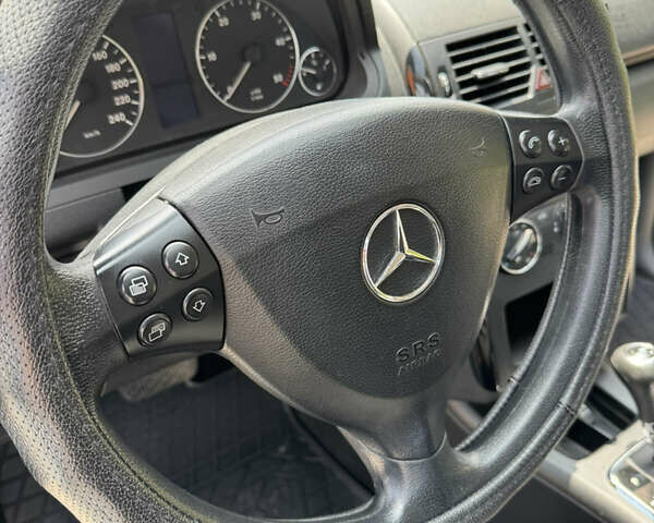 Синій Мерседес А клас, об'ємом двигуна 2 л та пробігом 174 тис. км за 6700 $, фото 17 на Automoto.ua