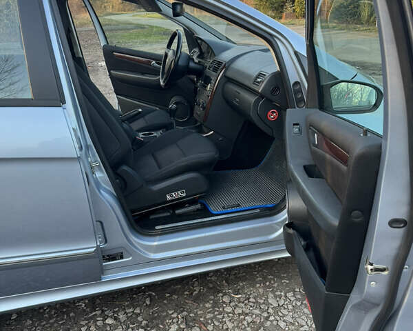 Синій Мерседес А клас, об'ємом двигуна 1.5 л та пробігом 136 тис. км за 4600 $, фото 31 на Automoto.ua