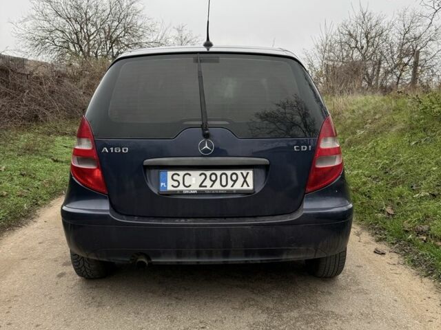 Синий Мерседес А класс, объемом двигателя 2 л и пробегом 300 тыс. км за 1850 $, фото 2 на Automoto.ua