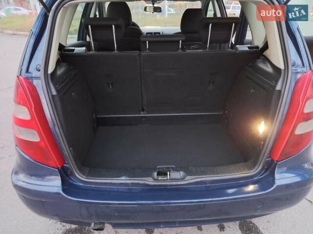 Синий Мерседес А класс, объемом двигателя 1.99 л и пробегом 204 тыс. км за 4300 $, фото 18 на Automoto.ua