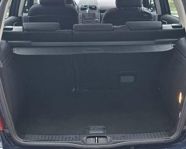 Синий Мерседес А класс, объемом двигателя 1.5 л и пробегом 188 тыс. км за 5200 $, фото 12 на Automoto.ua