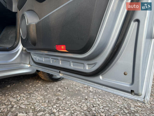 Синій Мерседес А клас, об'ємом двигуна 1.5 л та пробігом 136 тис. км за 4600 $, фото 32 на Automoto.ua