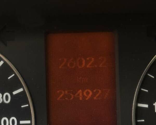 Мерседес А класс 2005 в Вознесенске на Automoto.ua Синий Мерседес А класс, объемом двигателя 2 л и пробегом 255 тыс. км за 5100 $, фото 10 на Automoto.ua