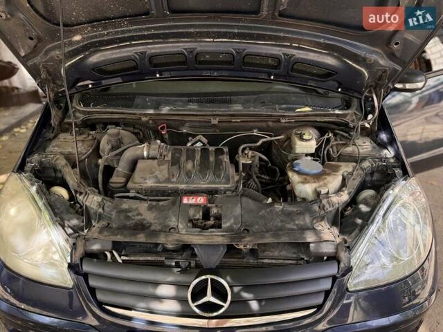 Мерседес А класс 2005 в Вознесенске на Automoto.ua Синий Мерседес А класс, объемом двигателя 2 л и пробегом 255 тыс. км за 5100 $, фото 14 на Automoto.ua