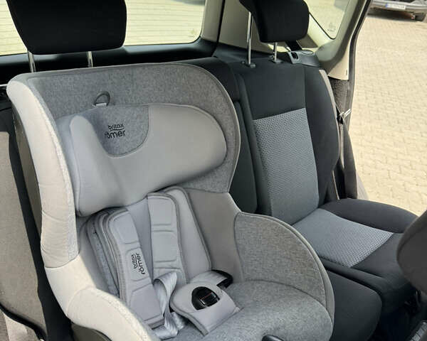 Синій Мерседес А клас, об'ємом двигуна 2 л та пробігом 174 тис. км за 6700 $, фото 29 на Automoto.ua