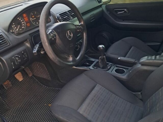 Мерседес А класс 2005 в Овидиополе на Automoto.ua Синий Мерседес А класс, объемом двигателя 0 л и пробегом 299 тыс. км за 1950 $, фото 7 на Automoto.ua