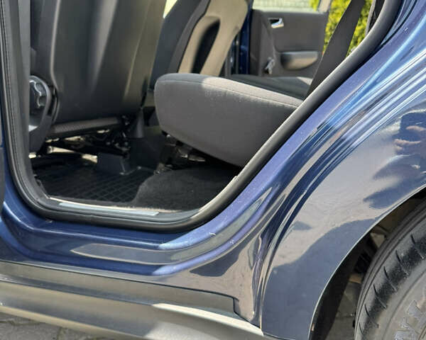 Синий Мерседес А класс, объемом двигателя 2 л и пробегом 174 тыс. км за 6500 $, фото 32 на Automoto.ua