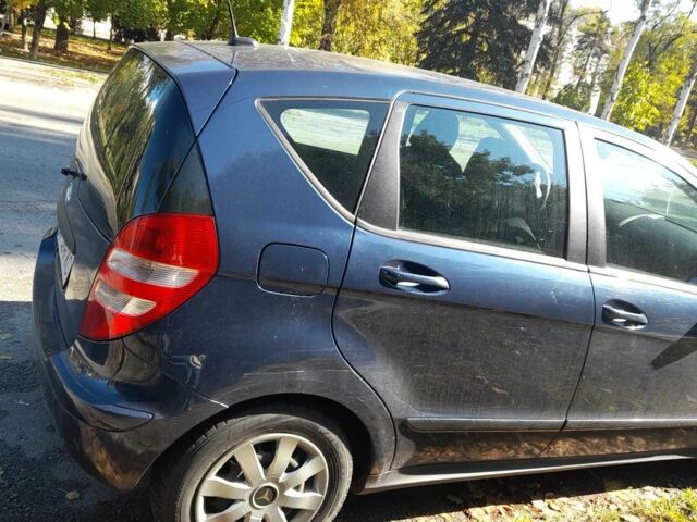 Мерседес А класс 2005 в Запорожье на Automoto.ua Синий Мерседес А класс, объемом двигателя 1.5 л и пробегом 360 тыс. км за 3726 $, фото 2 на Automoto.ua