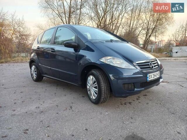 Синий Мерседес А класс, объемом двигателя 1.99 л и пробегом 204 тыс. км за 4300 $, фото 7 на Automoto.ua