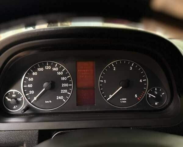 Мерседес А класс 2005 в Вознесенске на Automoto.ua Синий Мерседес А класс, объемом двигателя 2 л и пробегом 255 тыс. км за 5100 $, фото 9 на Automoto.ua
