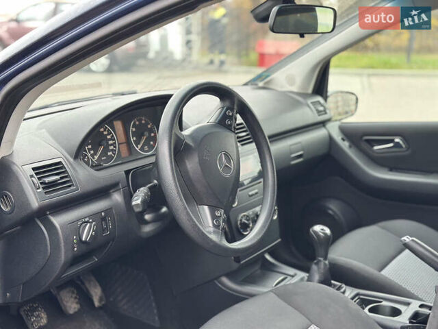 Синий Мерседес А класс, объемом двигателя 1.5 л и пробегом 260 тыс. км за 3750 $, фото 17 на Automoto.ua