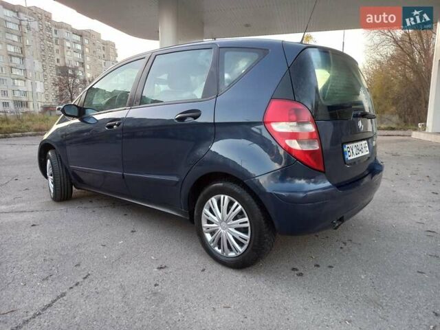 Синий Мерседес А класс, объемом двигателя 1.99 л и пробегом 204 тыс. км за 4300 $, фото 2 на Automoto.ua