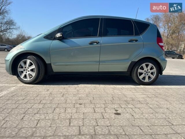 Синій Мерседес А клас, об'ємом двигуна 1.7 л та пробігом 179 тис. км за 5500 $, фото 10 на Automoto.ua