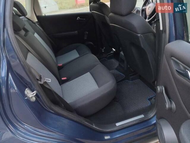 Синий Мерседес А класс, объемом двигателя 1.99 л и пробегом 204 тыс. км за 4300 $, фото 15 на Automoto.ua