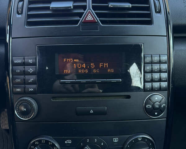 Синий Мерседес А класс, объемом двигателя 1.5 л и пробегом 240 тыс. км за 3699 $, фото 21 на Automoto.ua