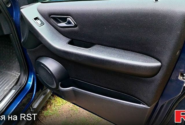Синій Мерседес А клас, об'ємом двигуна 1.5 л та пробігом 185 тис. км за 3800 $, фото 7 на Automoto.ua