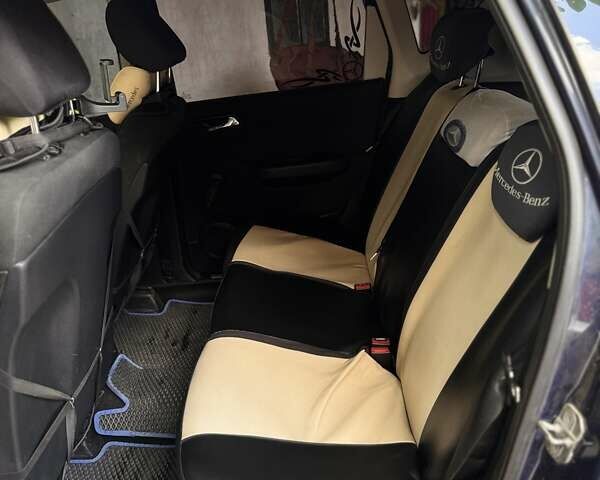 Мерседес А класс 2005 в Вознесенске на Automoto.ua Синий Мерседес А класс, объемом двигателя 2 л и пробегом 255 тыс. км за 5100 $, фото 11 на Automoto.ua