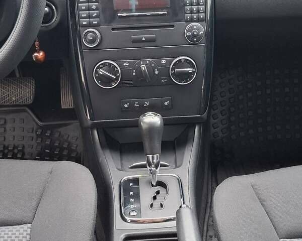 Синий Мерседес А класс, объемом двигателя 1.5 л и пробегом 188 тыс. км за 5200 $, фото 7 на Automoto.ua