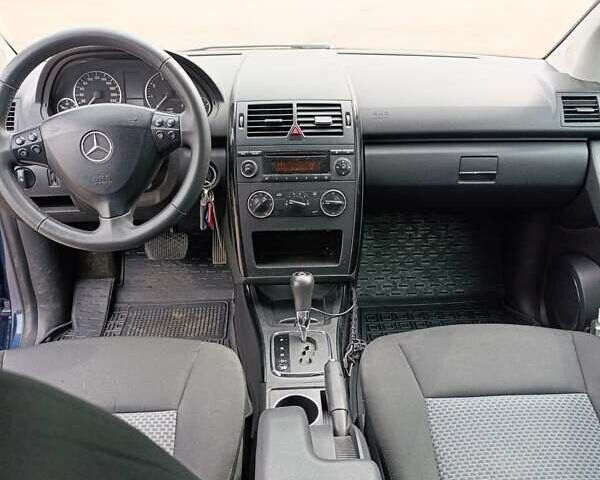 Синій Мерседес А клас, об'ємом двигуна 1.5 л та пробігом 197 тис. км за 4999 $, фото 13 на Automoto.ua
