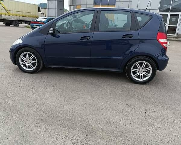 Мерседес А класс 2006 в Львове на Automoto.ua Синий Мерседес А класс, объемом двигателя 1.5 л и пробегом 197 тыс. км за 4200 $, фото 6 на Automoto.ua