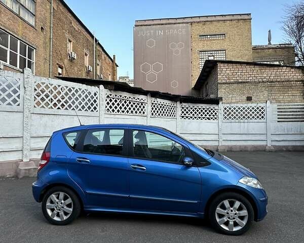 Синій Мерседес А клас, об'ємом двигуна 2 л та пробігом 236 тис. км за 6500 $, фото 2 на Automoto.ua