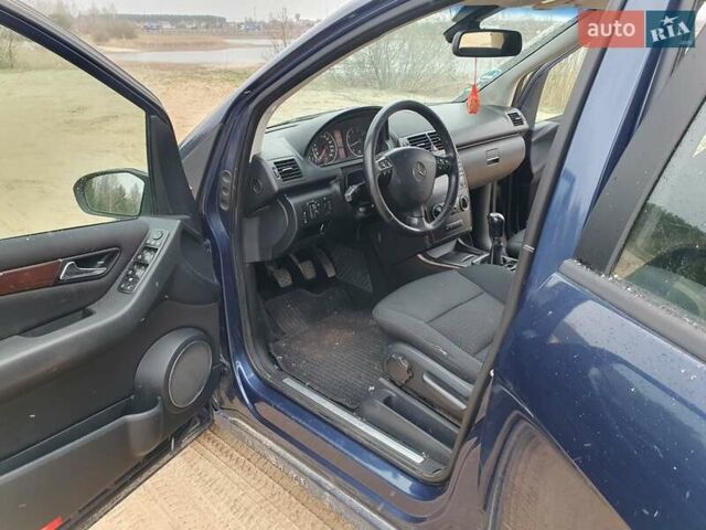 Синий Мерседес А класс, объемом двигателя 1.5 л и пробегом 310 тыс. км за 4200 $, фото 17 на Automoto.ua