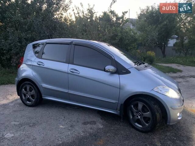 Синий Мерседес А класс, объемом двигателя 1.5 л и пробегом 170 тыс. км за 6000 $, фото 2 на Automoto.ua