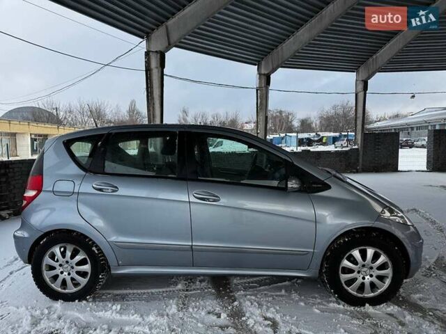 Синій Мерседес А клас, об'ємом двигуна 1.99 л та пробігом 226 тис. км за 6599 $, фото 10 на Automoto.ua