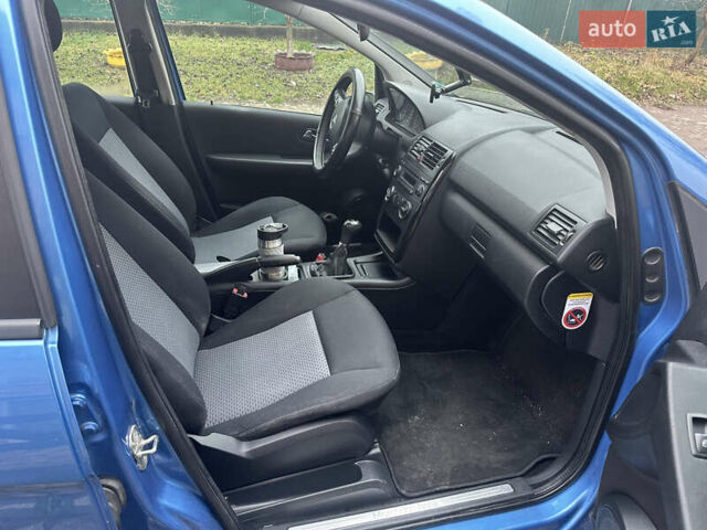 Синий Мерседес А класс, объемом двигателя 1.99 л и пробегом 306 тыс. км за 3800 $, фото 5 на Automoto.ua