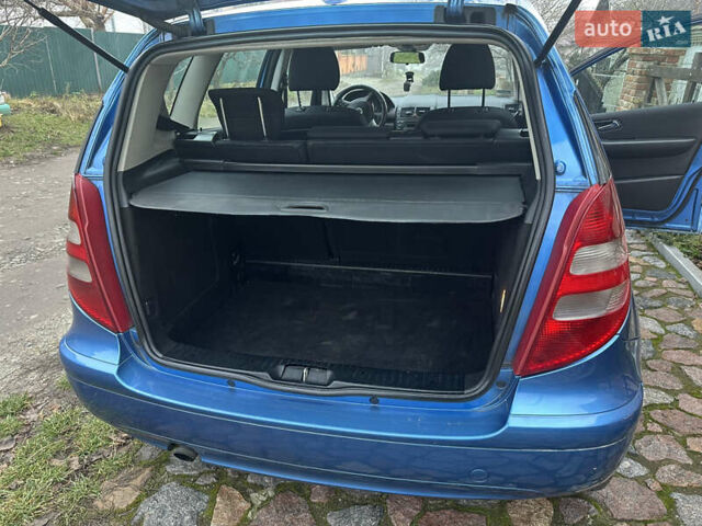 Синий Мерседес А класс, объемом двигателя 1.99 л и пробегом 306 тыс. км за 3800 $, фото 9 на Automoto.ua