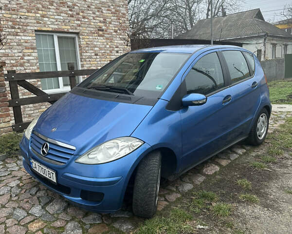 Синий Мерседес А класс, объемом двигателя 1.99 л и пробегом 306 тыс. км за 3800 $, фото 1 на Automoto.ua