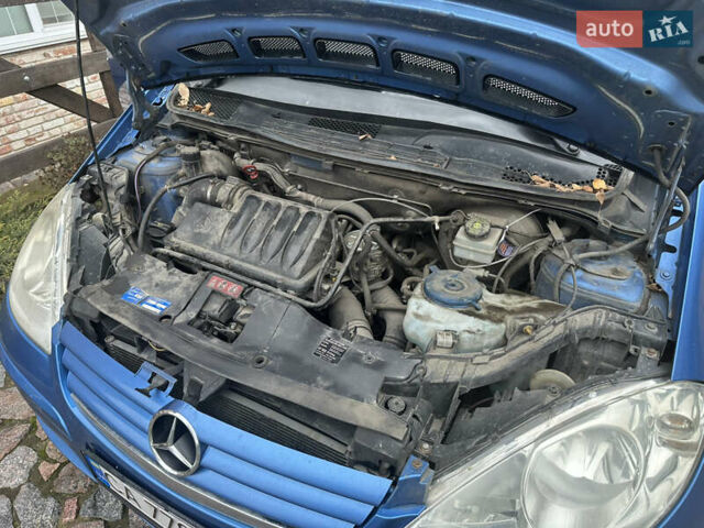 Синий Мерседес А класс, объемом двигателя 1.99 л и пробегом 306 тыс. км за 3800 $, фото 12 на Automoto.ua