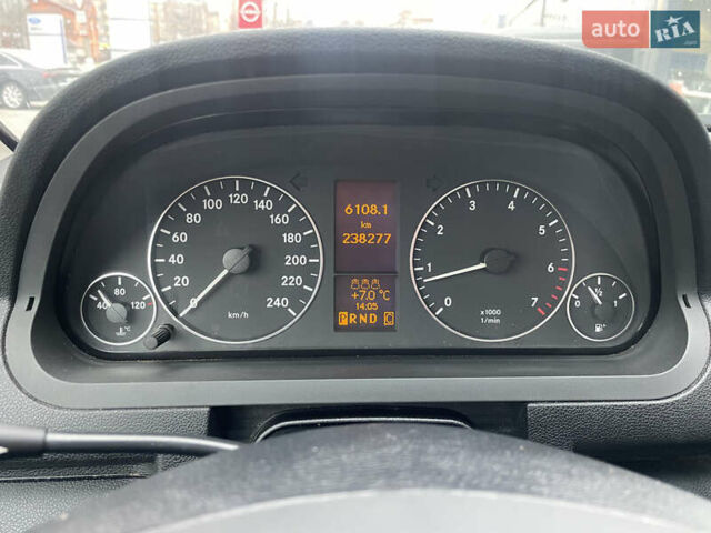 Синий Мерседес А класс, объемом двигателя 1.7 л и пробегом 238 тыс. км за 5990 $, фото 15 на Automoto.ua