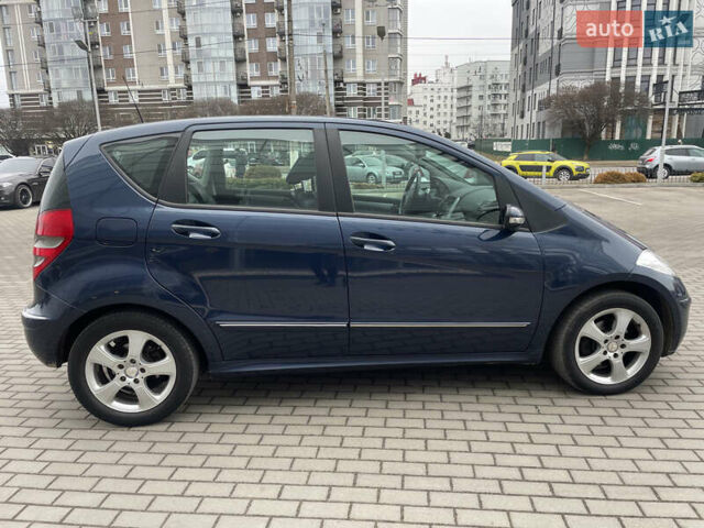 Синий Мерседес А класс, объемом двигателя 1.7 л и пробегом 238 тыс. км за 5990 $, фото 7 на Automoto.ua