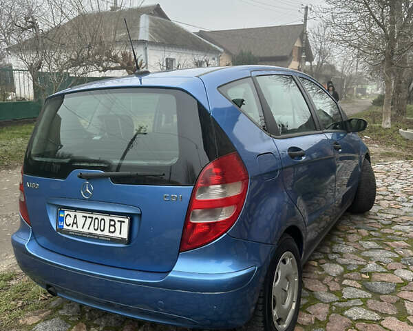 Синий Мерседес А класс, объемом двигателя 1.99 л и пробегом 306 тыс. км за 3800 $, фото 4 на Automoto.ua