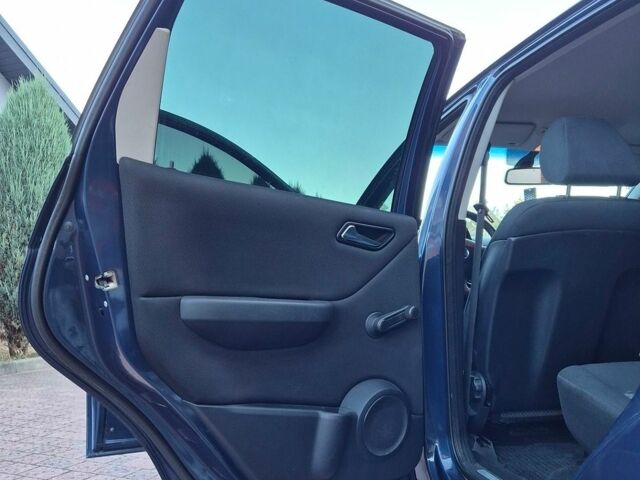 Синій Мерседес А клас, об'ємом двигуна 1.99 л та пробігом 235 тис. км за 4950 $, фото 17 на Automoto.ua