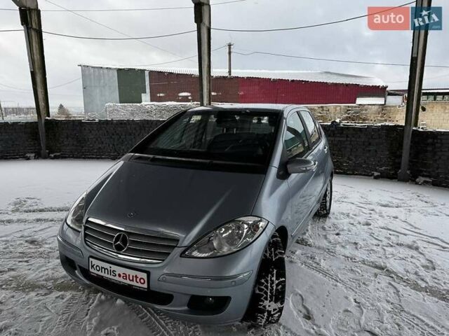 Синій Мерседес А клас, об'ємом двигуна 1.99 л та пробігом 226 тис. км за 6599 $, фото 2 на Automoto.ua