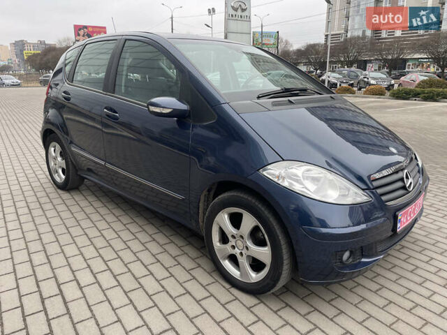 Синий Мерседес А класс, объемом двигателя 1.7 л и пробегом 238 тыс. км за 5990 $, фото 6 на Automoto.ua
