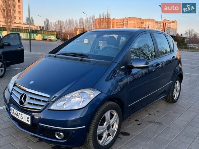 Синий Мерседес А класс, объемом двигателя 1.5 л и пробегом 145 тыс. км за 5500 $, фото 1 на Automoto.ua