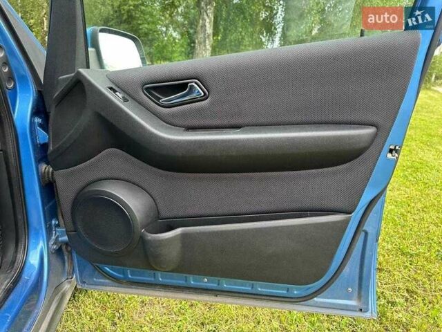 Синій Мерседес А клас, об'ємом двигуна 2 л та пробігом 290 тис. км за 4999 $, фото 8 на Automoto.ua