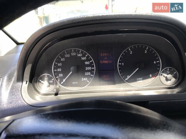 Синий Мерседес А класс, объемом двигателя 2 л и пробегом 179 тыс. км за 7200 $, фото 13 на Automoto.ua