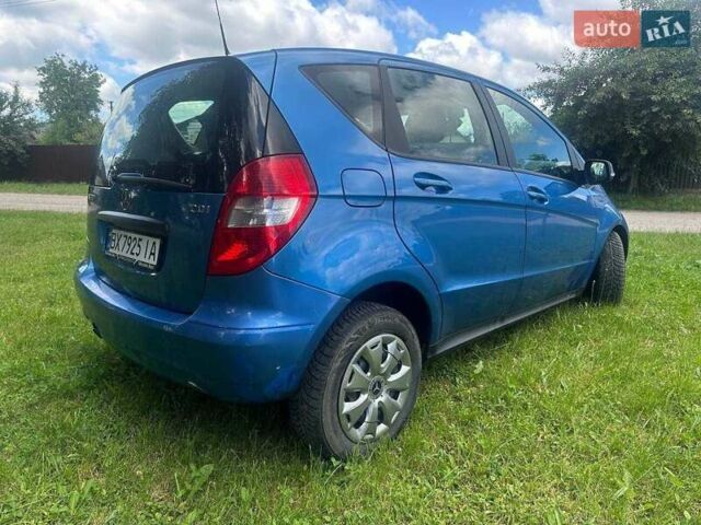 Синій Мерседес А клас, об'ємом двигуна 2 л та пробігом 290 тис. км за 4999 $, фото 4 на Automoto.ua