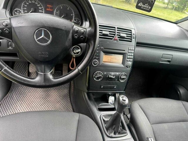 Синий Мерседес А класс, объемом двигателя 2 л и пробегом 290 тыс. км за 4999 $, фото 15 на Automoto.ua