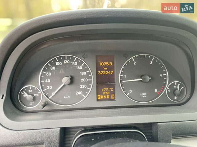 Синий Мерседес А класс, объемом двигателя 1.99 л и пробегом 322 тыс. км за 8000 $, фото 21 на Automoto.ua