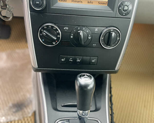 Синий Мерседес А класс, объемом двигателя 1.99 л и пробегом 322 тыс. км за 8000 $, фото 16 на Automoto.ua