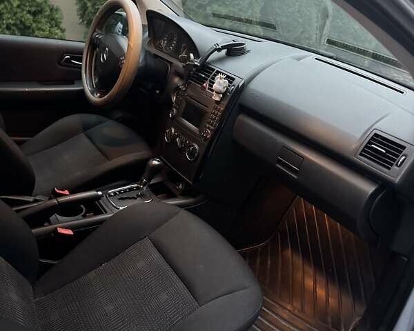 Синій Мерседес А клас, об'ємом двигуна 1.99 л та пробігом 140 тис. км за 10200 $, фото 4 на Automoto.ua