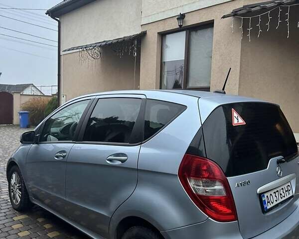 Синій Мерседес А клас, об'ємом двигуна 1.99 л та пробігом 140 тис. км за 10200 $, фото 2 на Automoto.ua