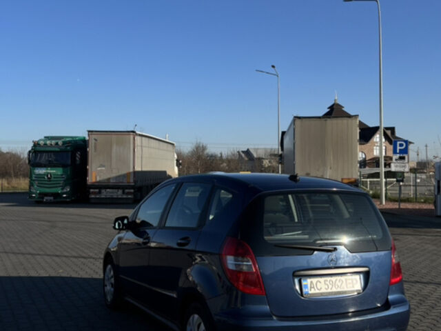 Синій Мерседес А клас, об'ємом двигуна 2 л та пробігом 260 тис. км за 5450 $, фото 5 на Automoto.ua